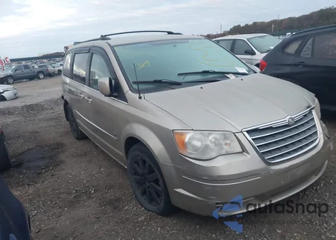 2009 Chrysler Town & Country Touring из США, поврежденный, VIN 2A8HR54159R661270